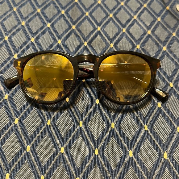 HAWKERS DARK CAREY GOLD GRADIENTBEL AIR SUNGLASSES, UNISEX - Picture 4 of 6